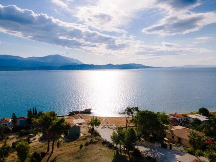 Diwani Luxury Villas Lixouri Exterior photo