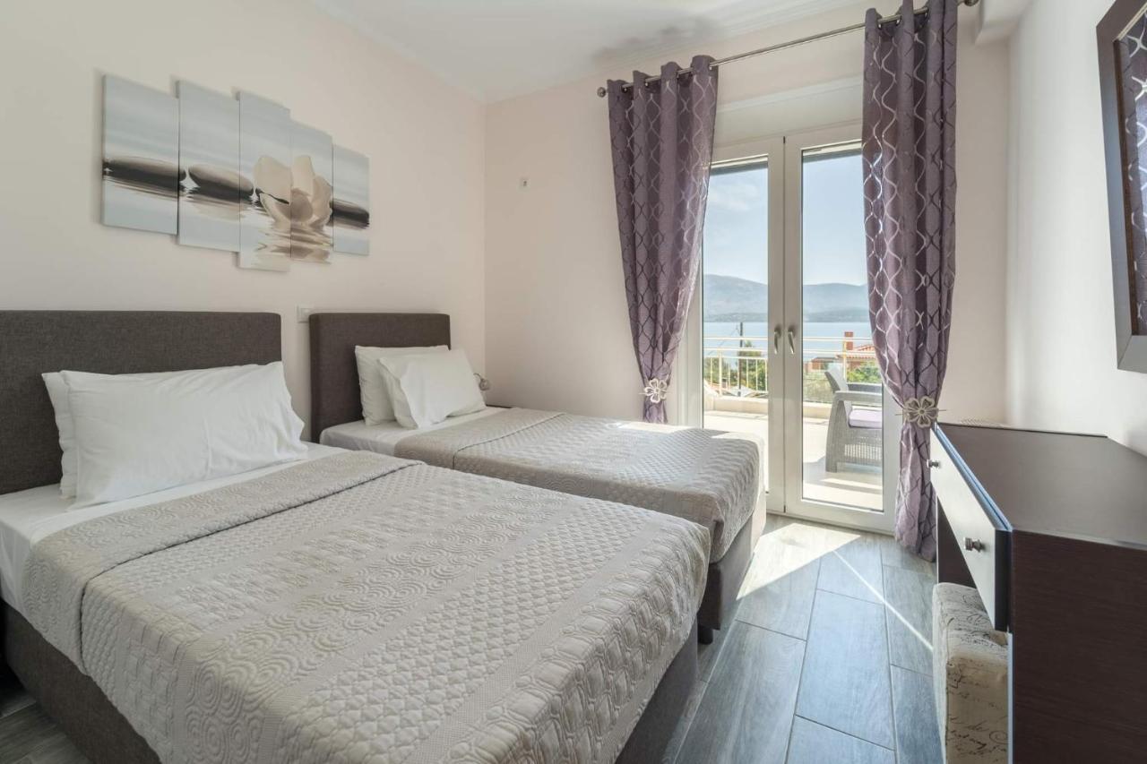 Diwani Luxury Villas Lixouri Exterior photo