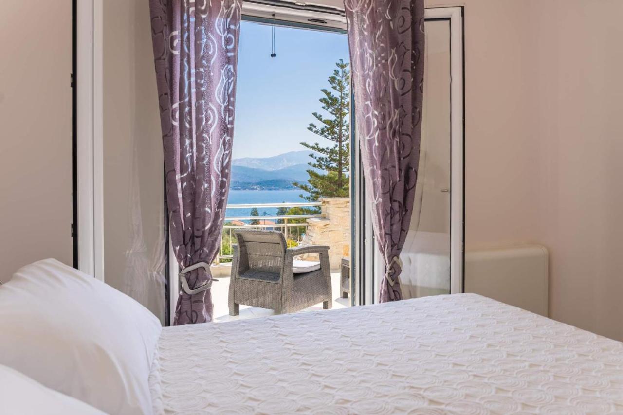 Diwani Luxury Villas Lixouri Exterior photo